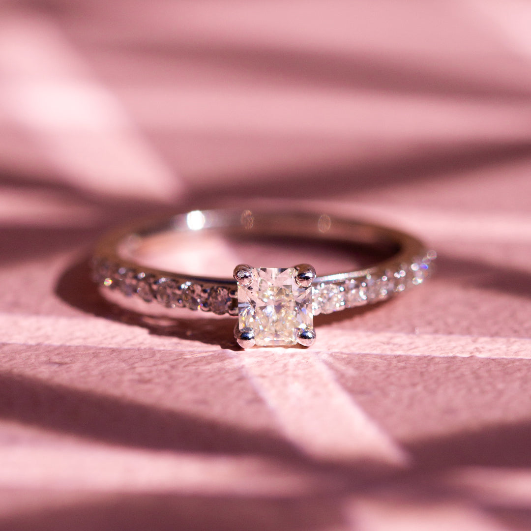 9ct White Gold Ladies Diamond Solitaire Engagement Ring The_Diamond_box_South_Africa