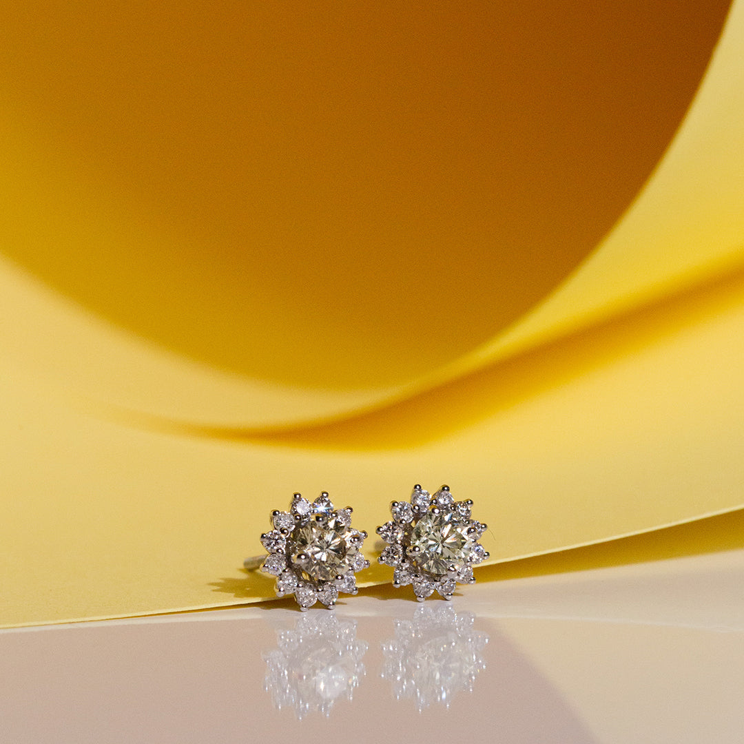 9ct White Gold Ladies Diamond Halo Stud Earrings
