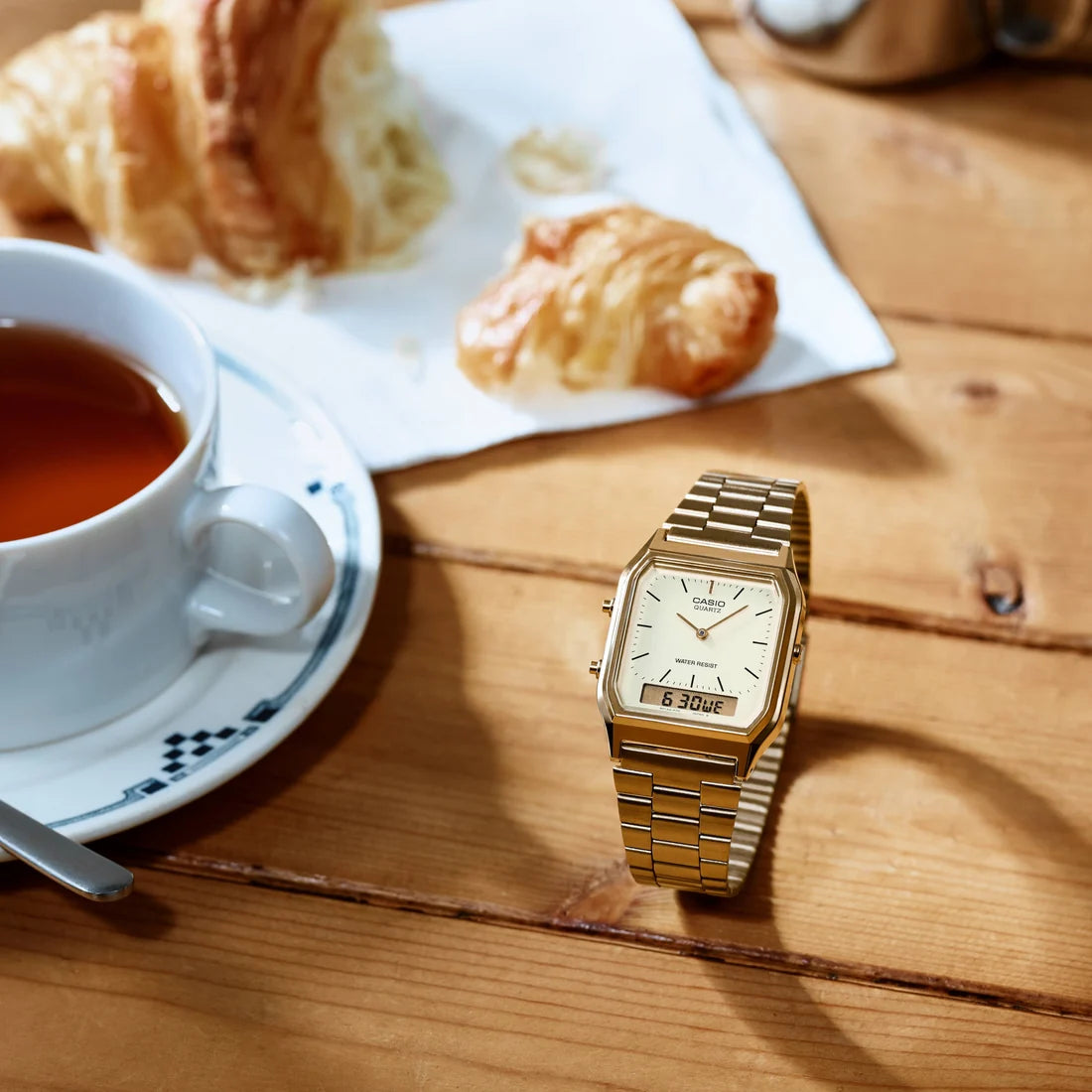 CASIO VINTAGE AQ-230GA-9DMQ