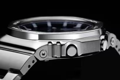 Casio G-Shock Mens 200m G-Steel - GM-2110D-2BDR Watch