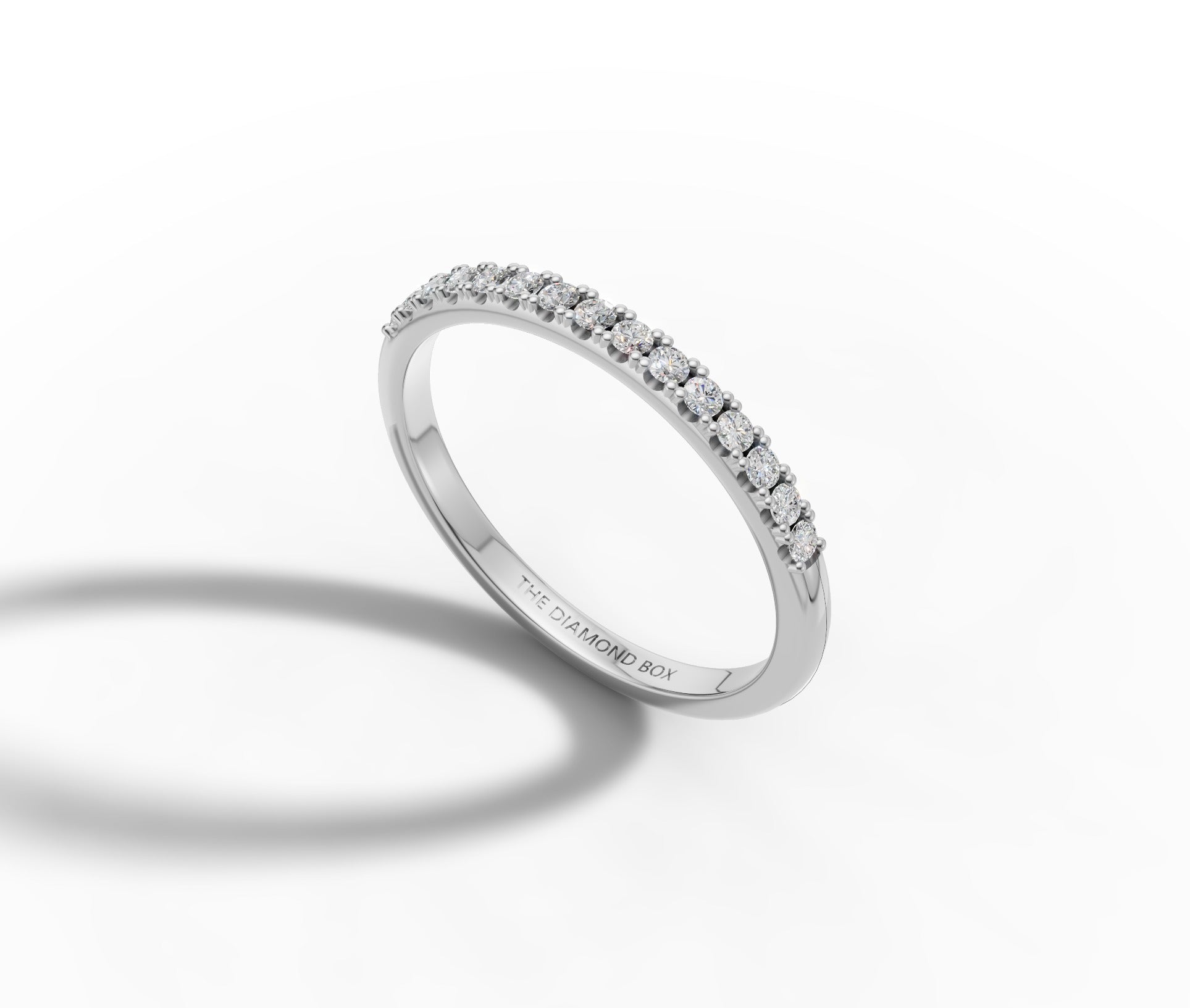9ct White Gold Ladies Moissanite Half Eternity Band Band | 0,30ct