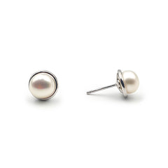 Sterling Silver Ladies Classic Pearl Stud Earring with Base